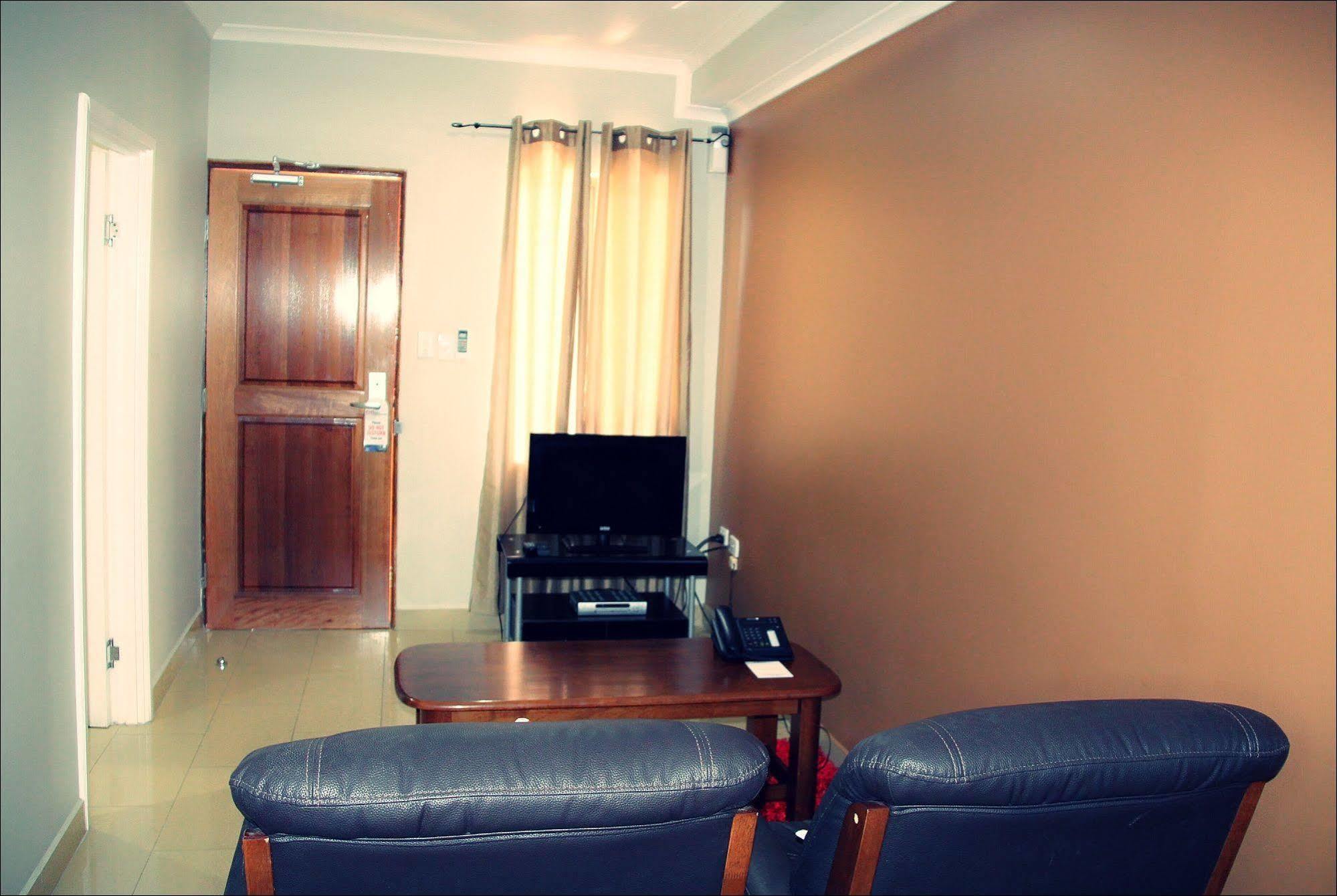 Citi Serviced Apartments And Motel - Korobosea Boroko Екстериор снимка
